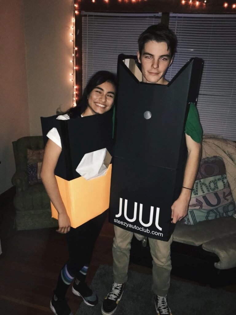 juul and pod couple costumes